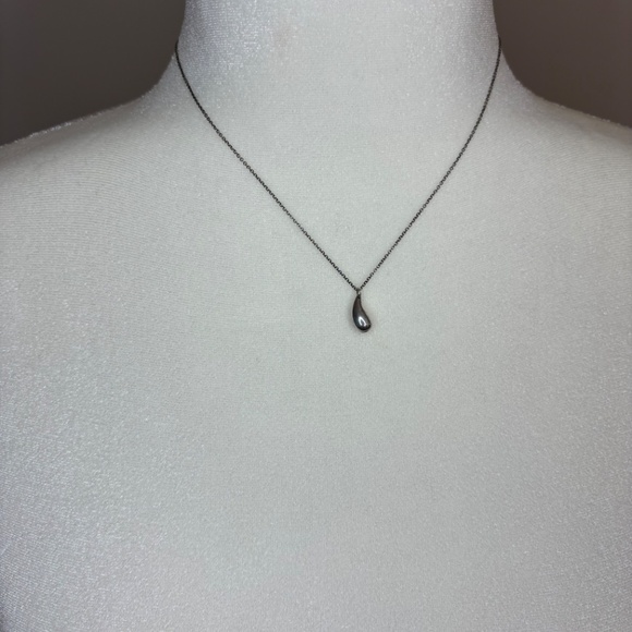 Tiffany's Silver Teardrop Necklace Elsa Peretti - Picture 8 of 8